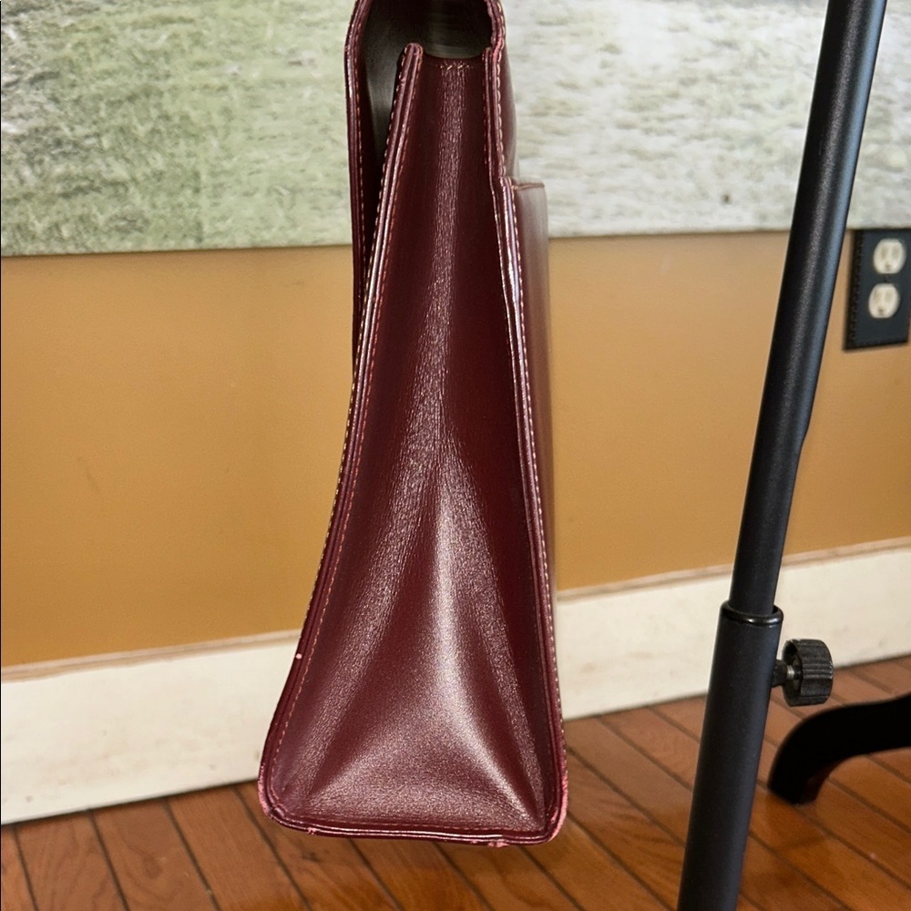 Cartier
Bordeaux Leather Handbag/ Kelly Bag - Picture 4 of 15